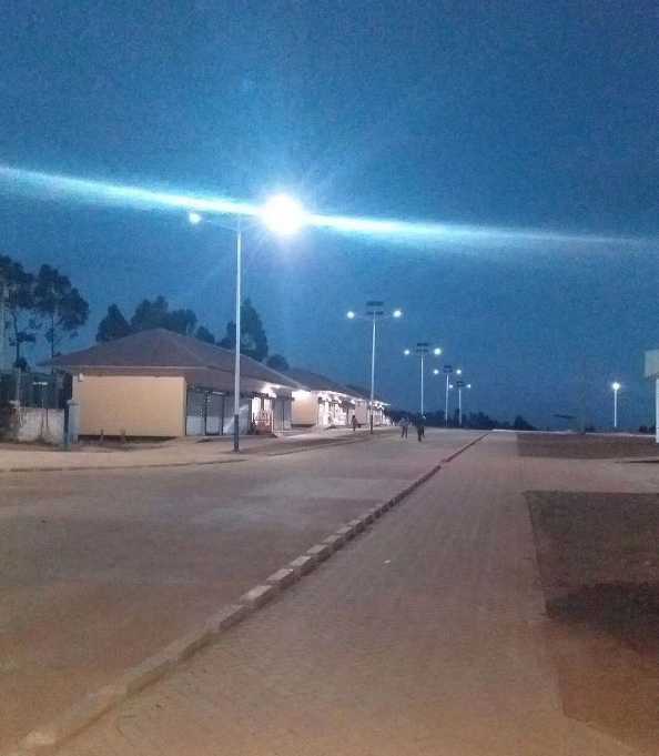 波密县非洲科特迪瓦太阳能路灯工程